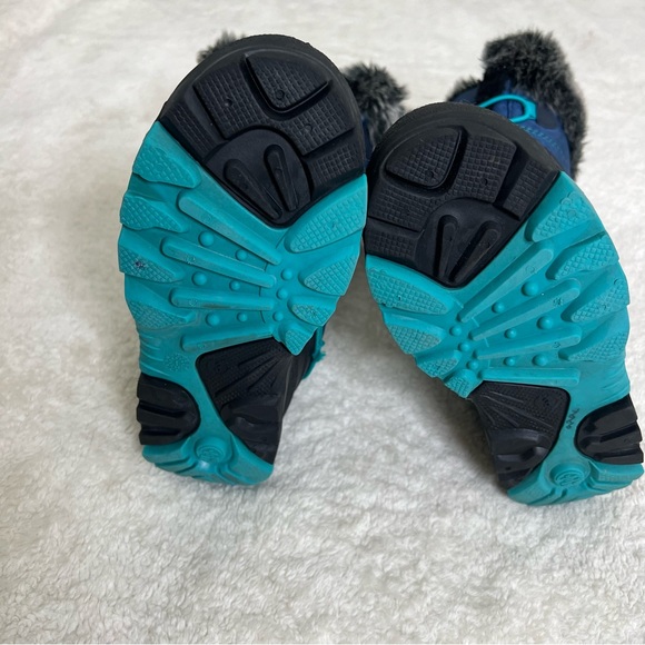 Kamik snow boots blue size 3